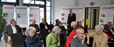 Rege Resonanz bei der  Ausstellungseröffnung am 17.03.2012