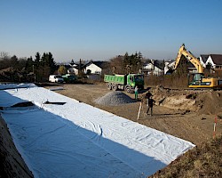 Die fertige Baugrube für den Wohnhof Atrium