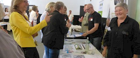 Ministerin Sabine Bätzing-Lichtenthäler zu Besuch am Projekt Stand